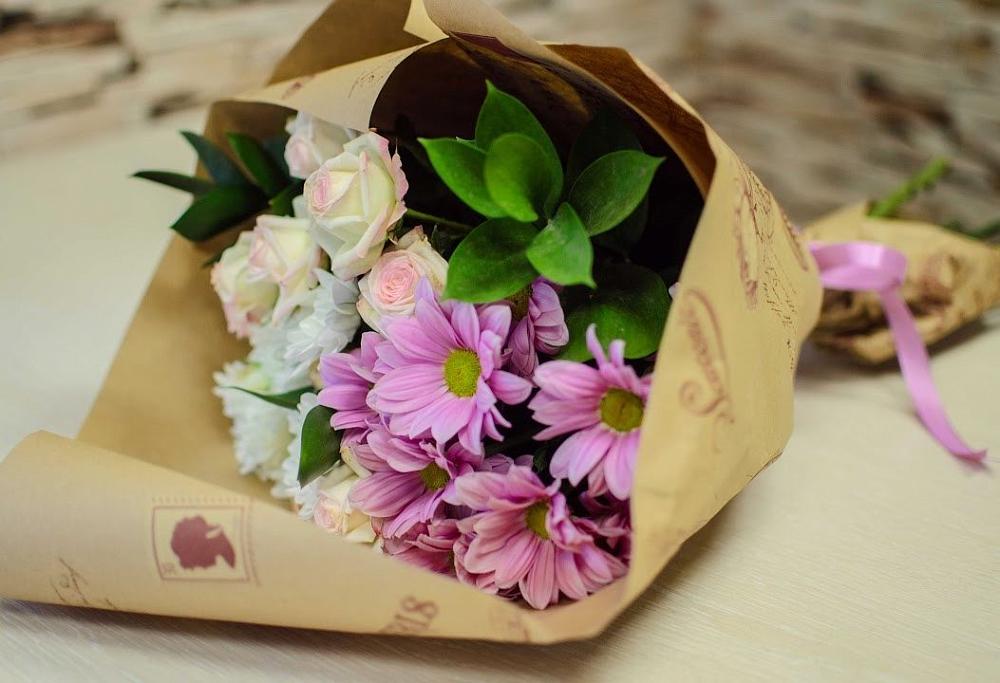 Букет цветов из: Розы и Хризантемы в Шилке