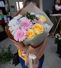 Букет цветов из:  Герберы, Розы и Хризантемы в Шилке