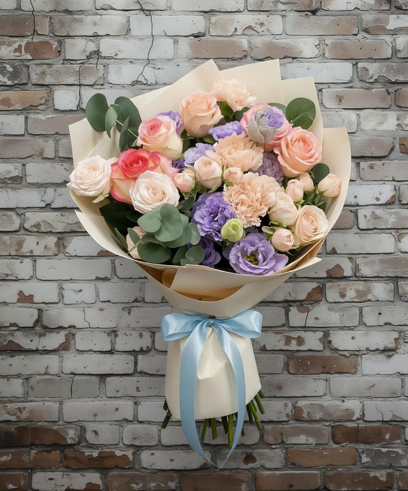 Букет цветов из: Розы, Лизиантусы и Гвоздики в Шилке