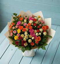 Букет Микс из разноцветных кустовых роз в Шилке